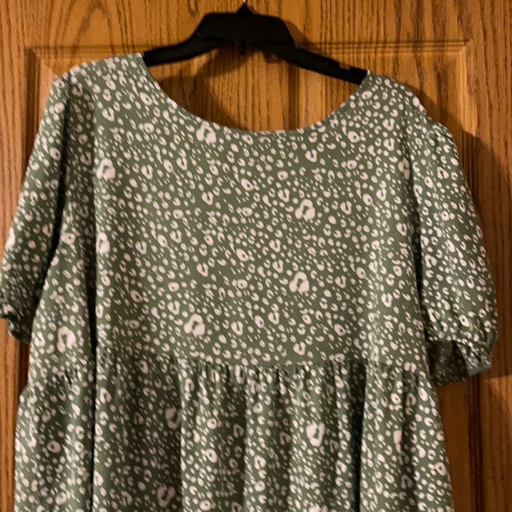 Shirt sleeve blouse, size 1 XL
